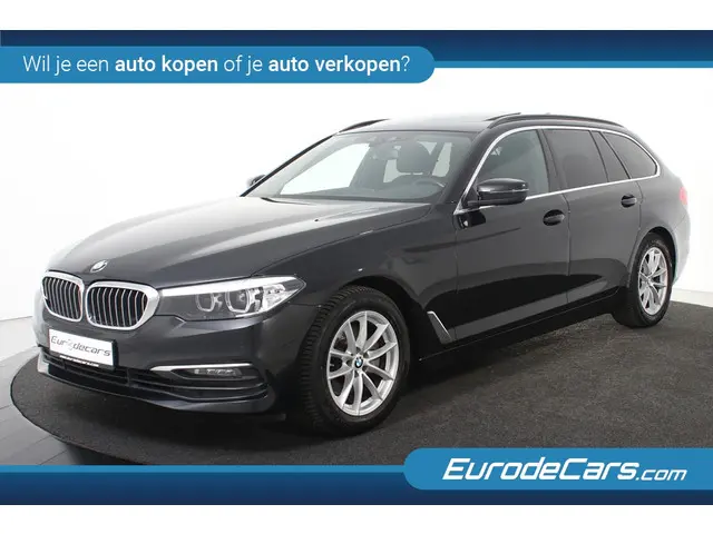 BMW 5-serie Touring 520d *1ste Eigenaar*Leer*Panoramadak*Trekhaak*Ambiente*