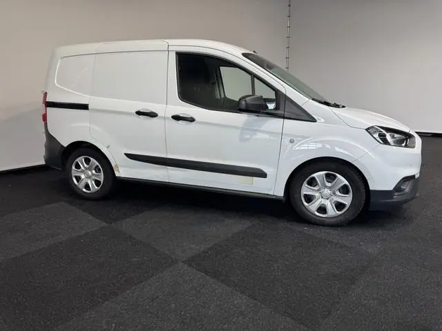 Ford Transit Courier