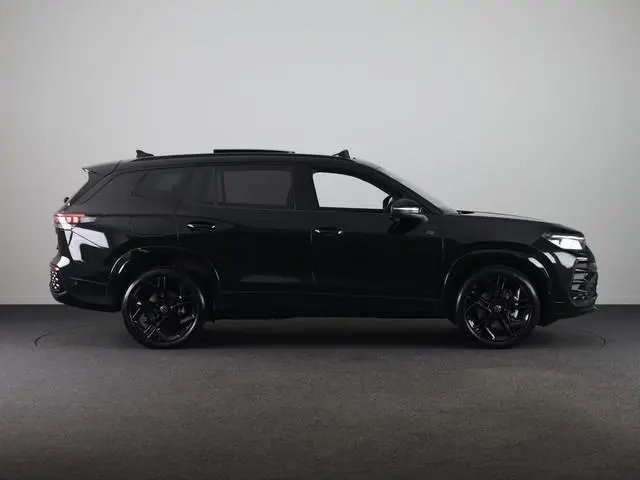 Volkswagen Tayron R-Line Edition 1.5 eHybrid 200 kW / 272 PK SUV 6 v Head-Up Display | 360 camera |...