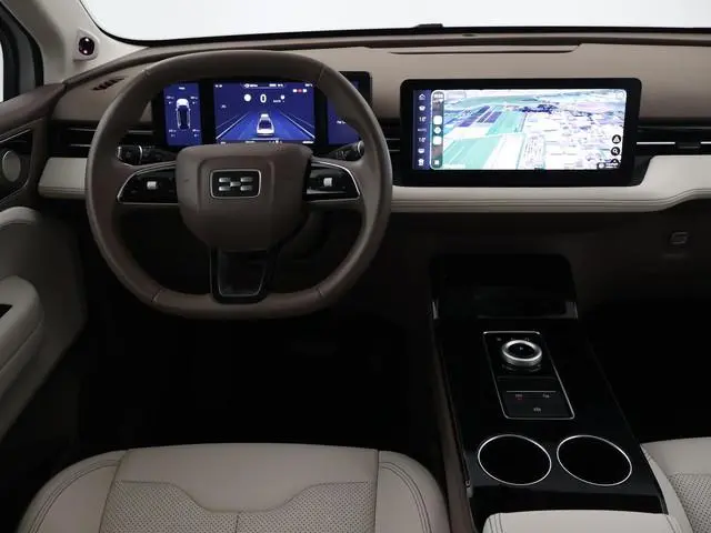 Aiways U5 63kWh SHOWROOM UITVOERING *42.630 KM* | 360 CAMERA | LEDER | LED | 19 INCH | CARPLAY