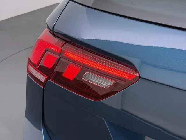 Volkswagen Tiguan 1.4 TSI eHybrid PHEV VAN: 30.900,- VOOR: 28.877,- UW WKVOORDEEL: 2.023,- | DIRECT...