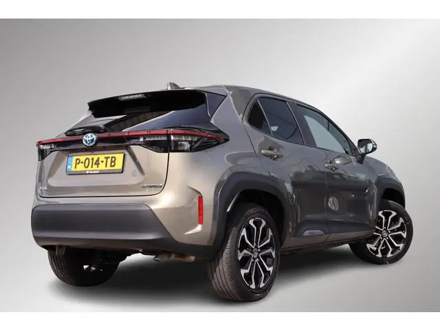 Toyota Yaris Cross 1.5 Hybrid First Edition Apple Carplay Android Auto, Camera, Privacy Glass