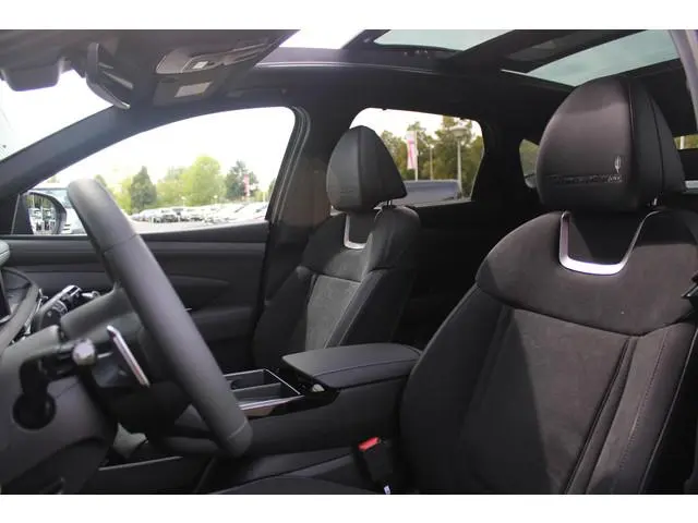 Hyundai Tucson 1.6 T-GDI PHEV 252PK 20TH ANNIVERSARY+SKY *NIEUW* | PANORAMISCH SCHUIF/KANTELDAK | ST...