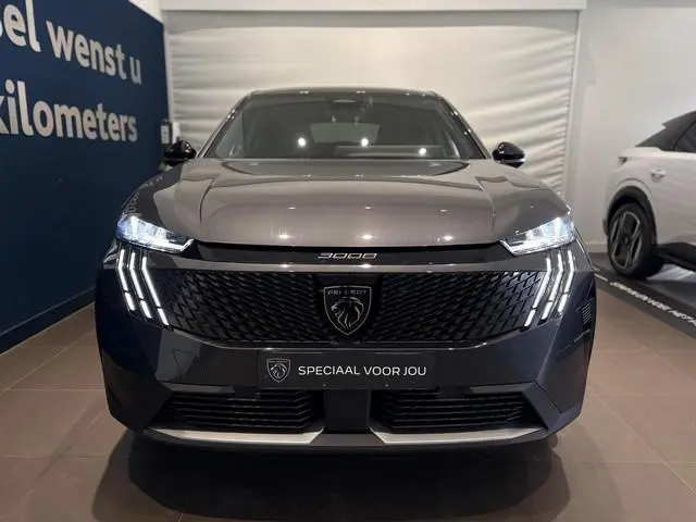 Peugeot 3008 1.6 plug-in Hybrid 195 Allure