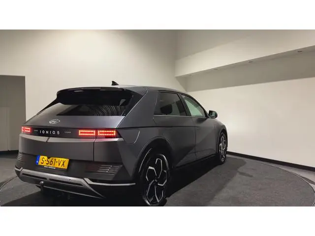 Hyundai IONIQ 5 Connect+ 77.4 kWh | Leder interieur | Trekhaak | Full Option | Soh (batterijcheck) W...