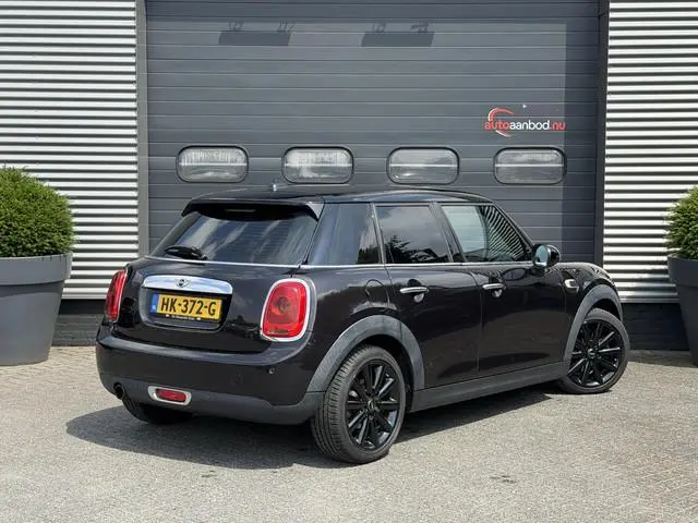 MINI 5-Deurs 1.2 One Salt Business | Navigatie | Parkeersensoren | Airco | 17 Inch Lichtmetalen Velg...