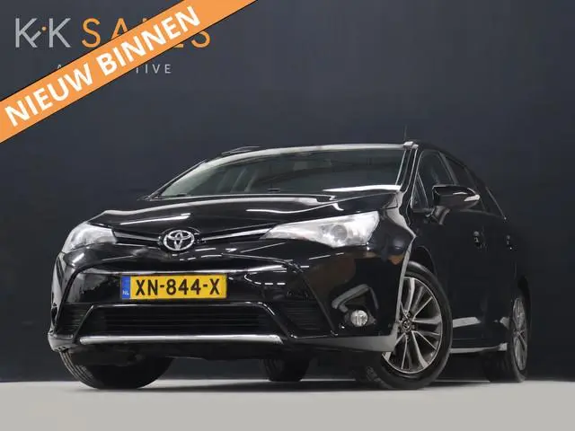 Toyota Avensis Touring Sports 1.8 VVT-i SkyView Edition [STOELVERWARMING, CAMERA, CRUISE CONTROL, CL...