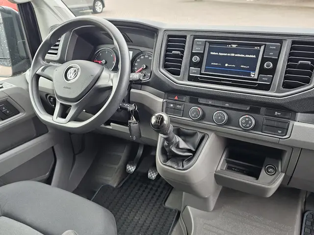 Volkswagen Crafter 35 2.0 TDI L3H3 Comfortline | Trekhaak | Camera | App-connect | Criuse | Bijrijde...