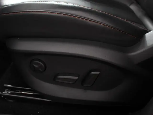 MG HS