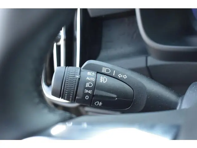 Volvo EX40