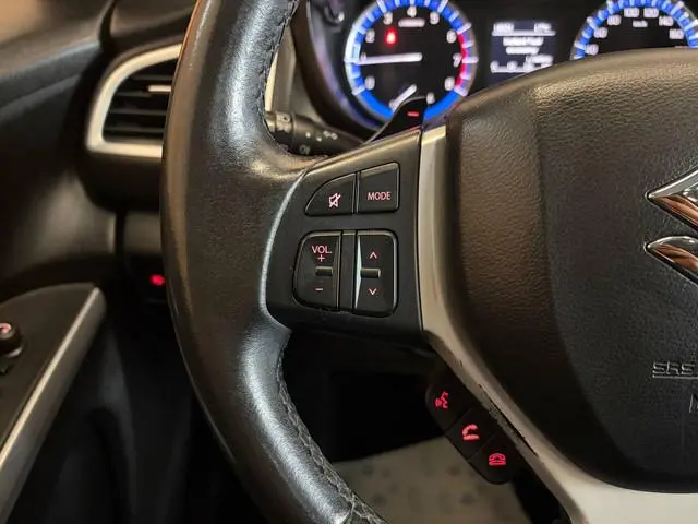 Suzuki S-Cross