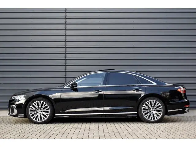 Audi A8 60 TFSI e Quattro | Panorama | TV-schermen | Massage V+A | B&O | Matrix | 360 Camera | Head-...