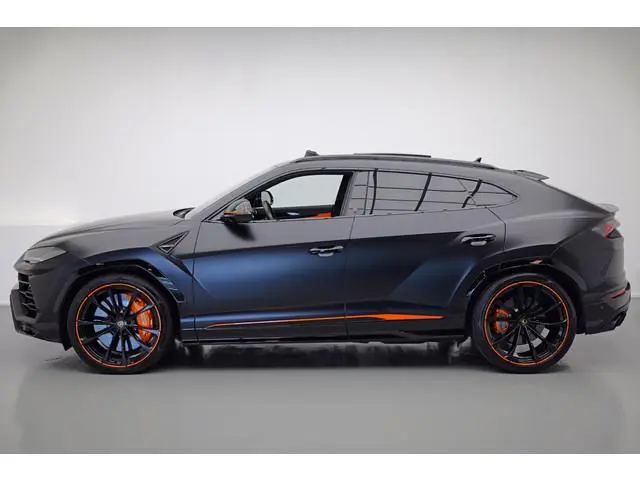 Lamborghini Urus 4.0 V8 Graphite Capsule |BTW|Massage|PPF|Fabrieksgarantie|
