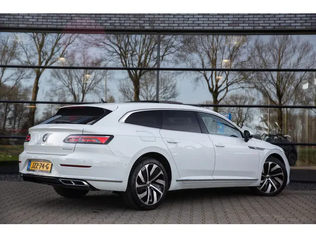 Volkswagen Arteon Shooting Brake 1.4 TSI eHybrid R-Line Business+ , Panoramadak, Trekhaak, 360°camer...