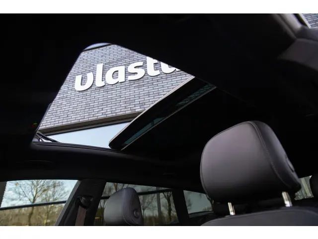 Volkswagen Arteon Shooting Brake 1.4 TSI eHybrid R-Line Business+ , Panoramadak, Trekhaak, 360°camer...