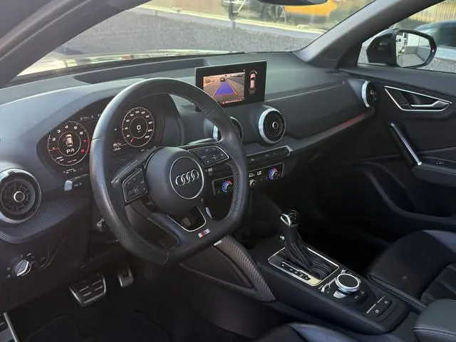 Audi Q2 35 TFSI S Edition | Pano | Leder | VC | Matrix | Camera | Stoelverwarming