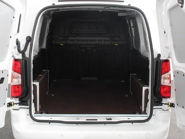 Opel Combo 1.5 BlueHDi 130PK L2 Automaat Apple Carplay / Android Auto Navigatie Trekhaak Airco Camer...