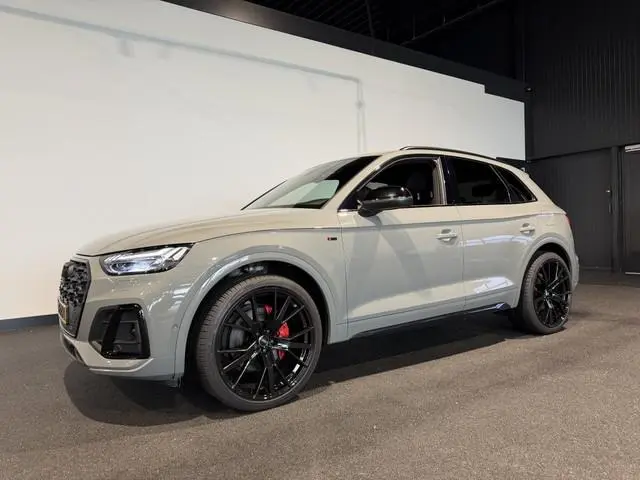 Audi Q5 55 TFSI e S edition | Luchtvering | Massage | HUD | Pano | B&O