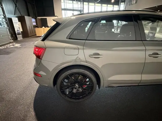 Audi Q5 55 TFSI e S edition | Luchtvering | Massage | HUD | Pano | B&O