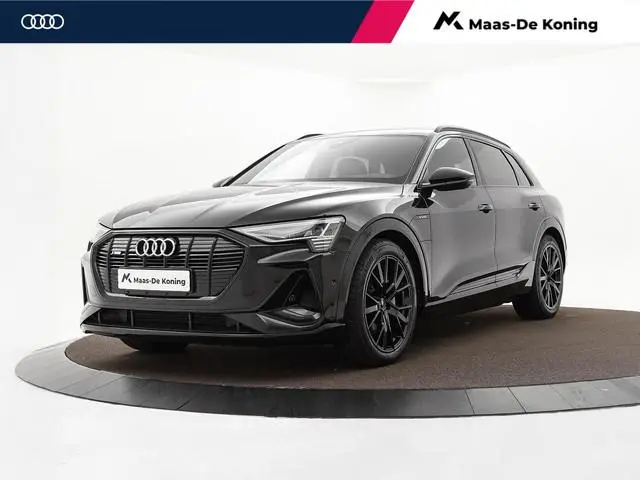 Audi e-tron 55 408pk Quattro S edition 95 kWh · SOH 98,3% · Camera · Luchtvering · Navigatie · Head-...