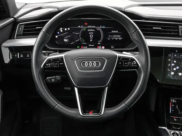 Audi e-tron