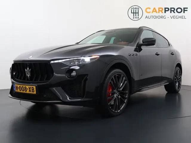 Maserati Levante 3.8 V8 Trofeo 589 K !!  | Carbon |  Panoramadak |  1e eigenaar | NL Auto