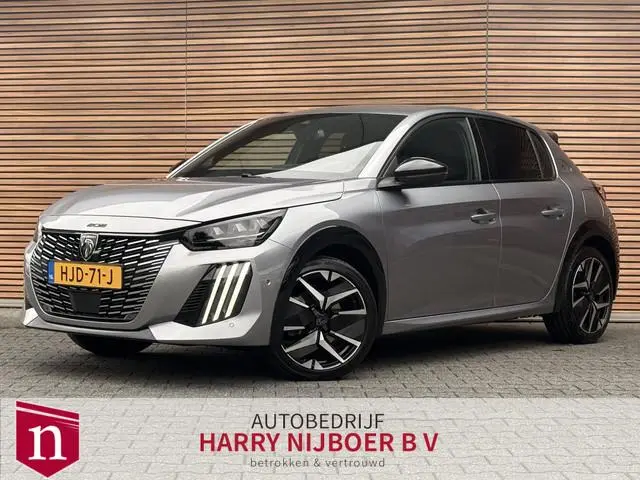 Peugeot 208 1.2 Hybrid 145 e-DCS6 GT 360 Camera / Navigatie / Cruise control adaptief