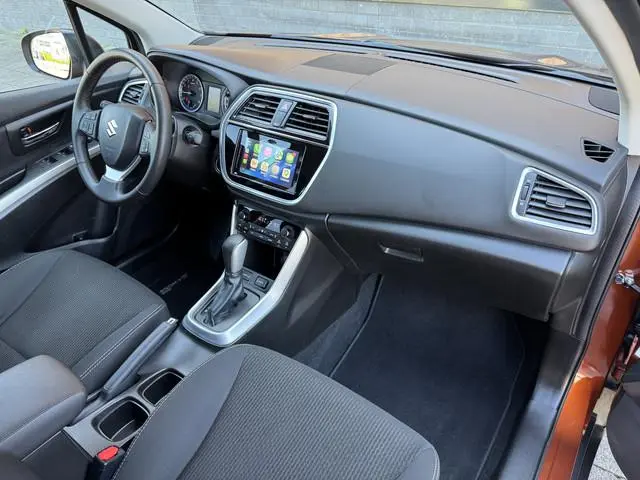 Suzuki S-Cross