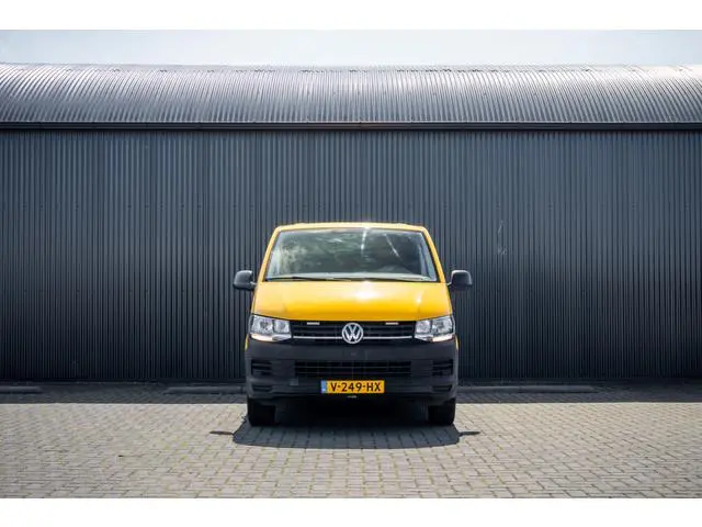Volkswagen Transporter 2.0 TDI L1H1 Comfortline