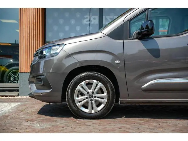 Toyota pro-ace