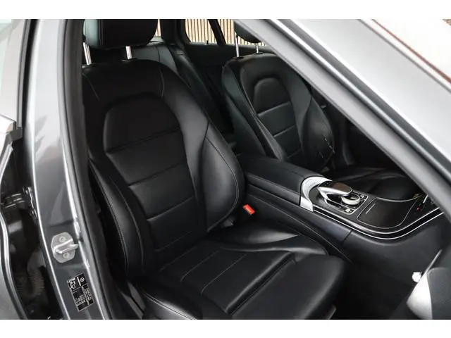 Mercedes-Benz C-klasse Estate 300 245pk Ambition AMG-Line Leder Camera Stoelverwarming Navigatie