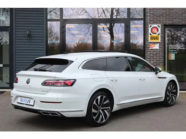 Volkswagen Arteon Shooting Brake 1.4 TSI eHybrid R-Line Pano/IQ.Light/Navi Pro/Keyless/Elek. lederen...