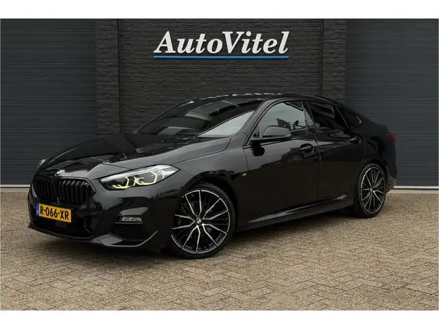 BMW 2-serie 218i Gran Coupé M-Sport | Head-Up | 19" | Stoelverwarming | LED |  DAB