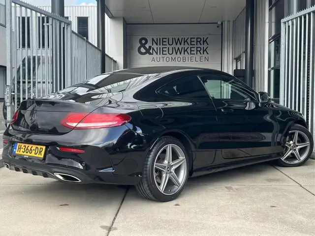 Mercedes-Benz C-klasse Coupé 180 Premium Plus AMG | AUTOMAAT | LEDER | CAMERA | NAVI | CRUISE CONTRO...