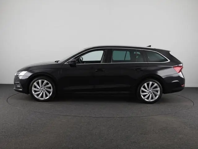 Skoda Octavia Combi 1.4 TSI iV PHEV Business Edition Plus Automaat | Elektrische achterklep | Head U...