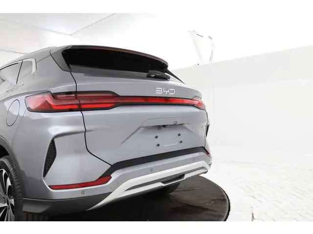BYD SEAL U