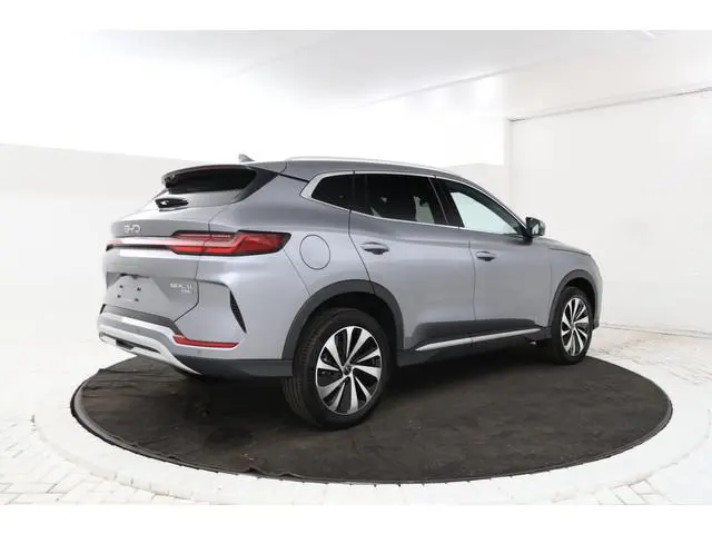 BYD SEAL U