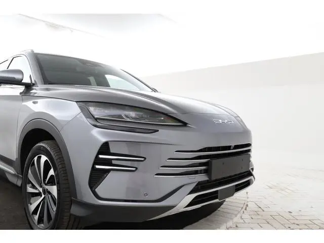 BYD SEAL U