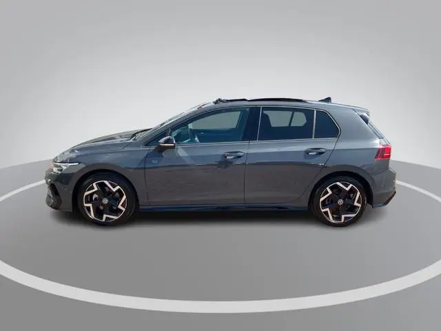 Volkswagen Golf 1.5eTSI/150PK R-Line Black Style · Panoramadak · Harman/Kardon sound · Apple/Android...