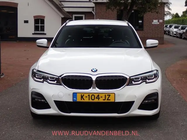 BMW 3-serie Touring 330e M-PAKKET SHADOWLINE SPORTLEER/SFEERVERLICHTING