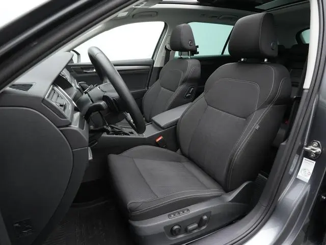 Skoda Superb 1.4 TSI 218 pk iV Style | Panoramadak | Trekhaak | Navigatie Columbus | Geheugenstoel |...