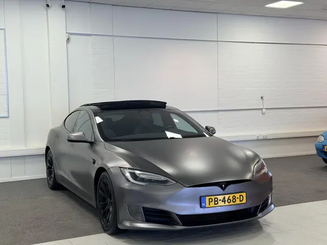 Tesla Model S