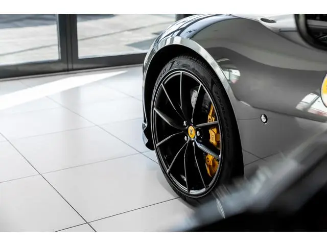 Ferrari 812 GTS