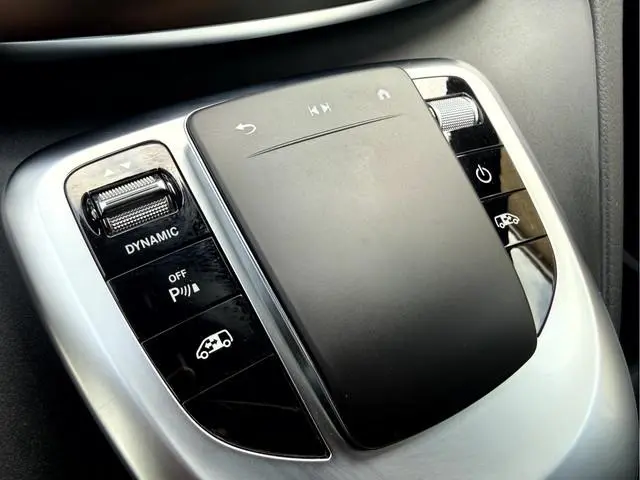 Mercedes-Benz EQV