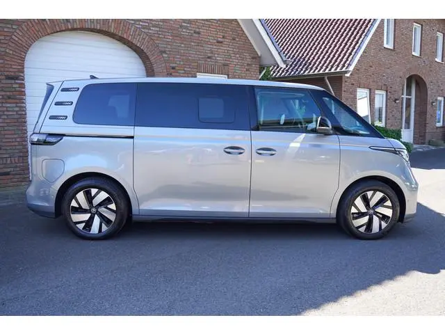 Volkswagen ID. Buzz Pro 86 kWh / 286 PK LWB 7 persoons