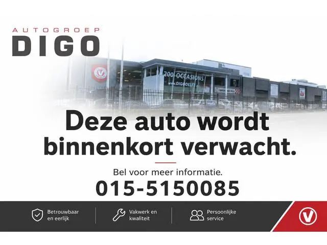 Toyota Yaris Cross 1.5 HYBRIDE DYNAMIC LUXERY GARANTIE TOT 2035 DODE HOEK. PDC VOOR & ACHTER . STOEL...