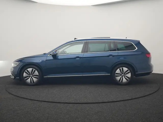 Volkswagen Passat 1.4 TSI PHEV GTE Business 218pk Dealer O.H. | Trekhaak Af Fabriek | Panodak | Head...