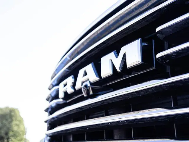 Dodge Ram 1500 5.7 V8 4x4 Crew Cab Limited | LPG | 360 camera | Pano-dak