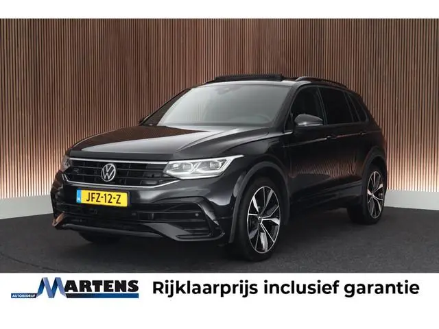 Volkswagen Tiguan 1.4 TSI 245pk eHybrid R-Line Business+ Black Style Panoramadak Trekhaak Stoelverwa...