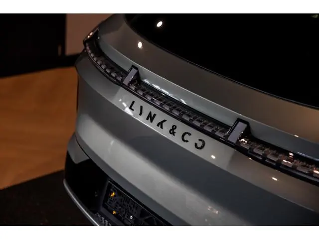 Lynk & Co 08